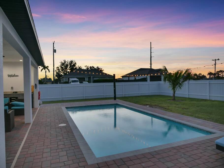 Casa Sevilla, Heated Pool, Sleeps 9, 4B3B Cape Coral Dış mekan fotoğraf