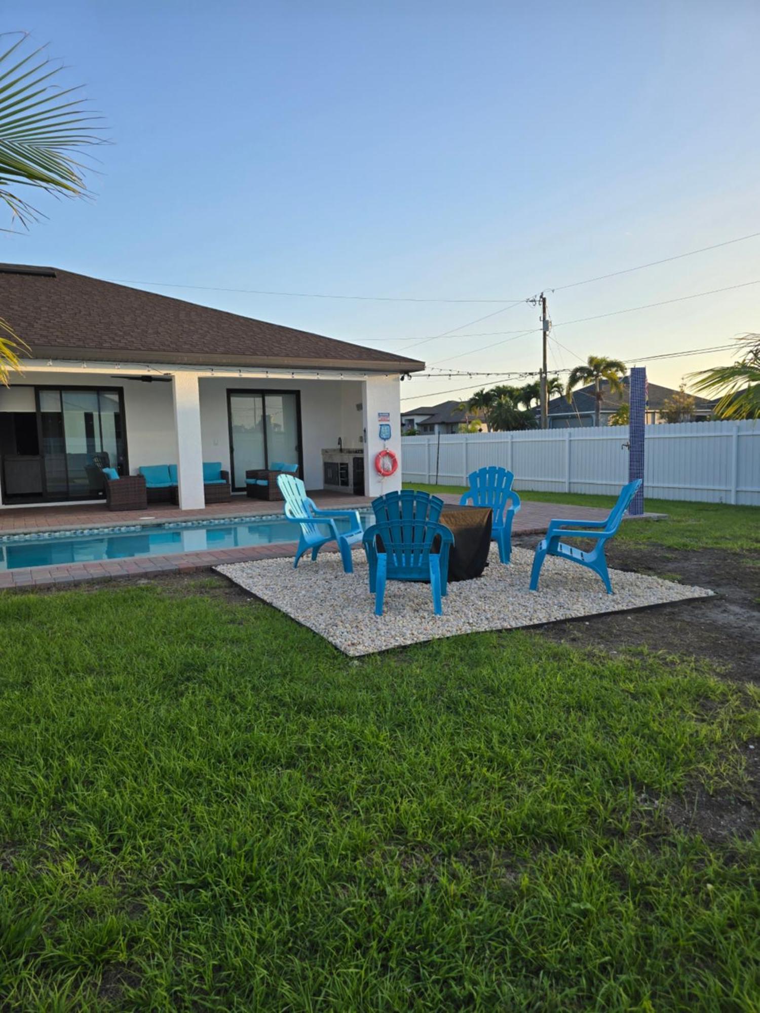 Casa Sevilla, Heated Pool, Sleeps 9, 4B3B Cape Coral Dış mekan fotoğraf